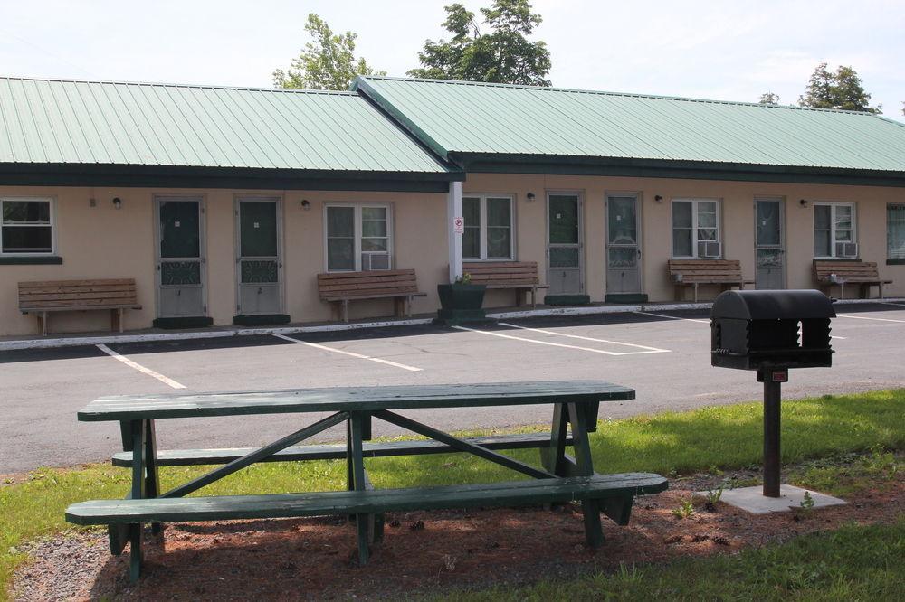 Evergreen Motel Oswego Extérieur photo