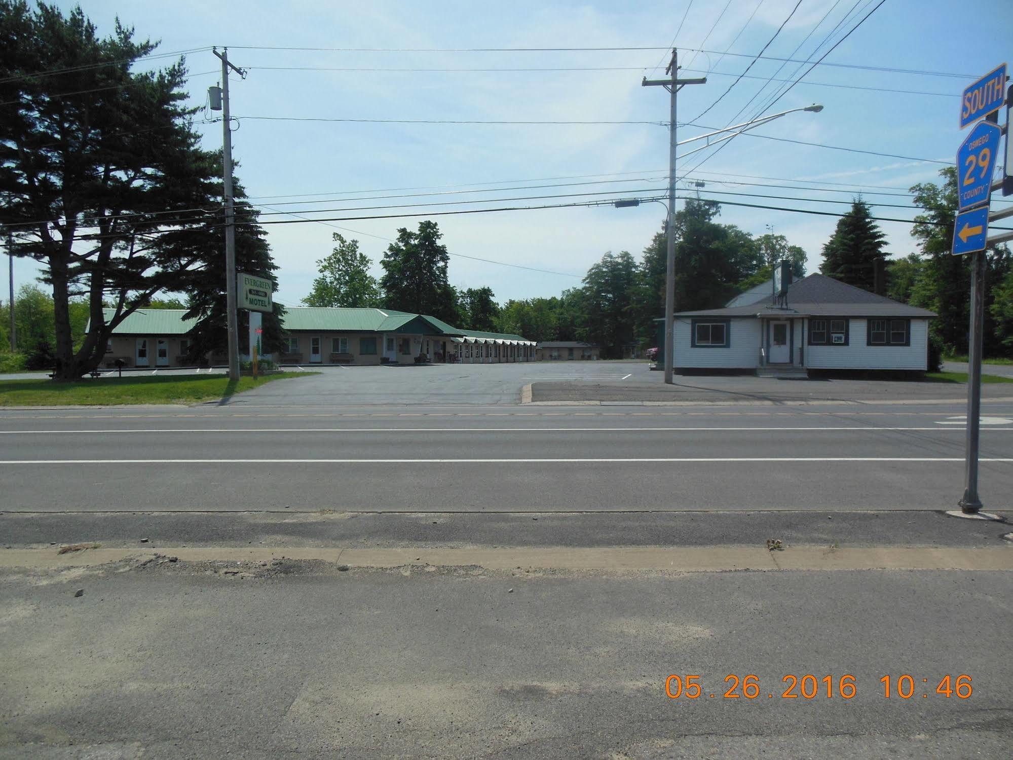 Evergreen Motel Oswego Extérieur photo