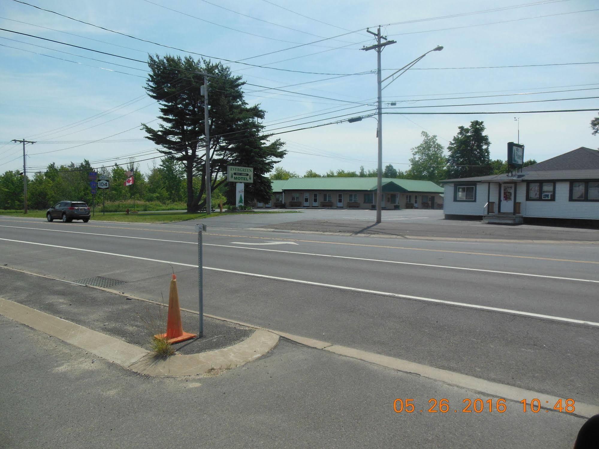 Evergreen Motel Oswego Extérieur photo