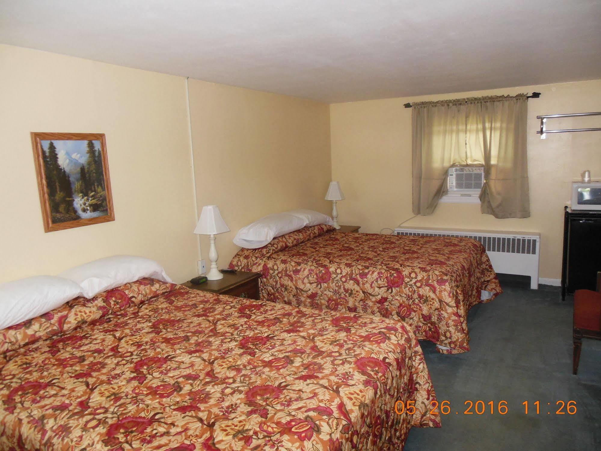 Evergreen Motel Oswego Extérieur photo