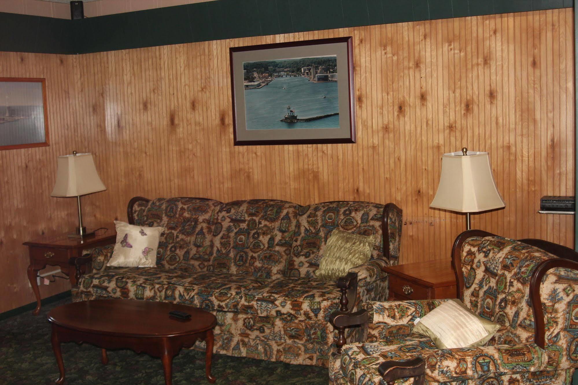 Evergreen Motel Oswego Extérieur photo