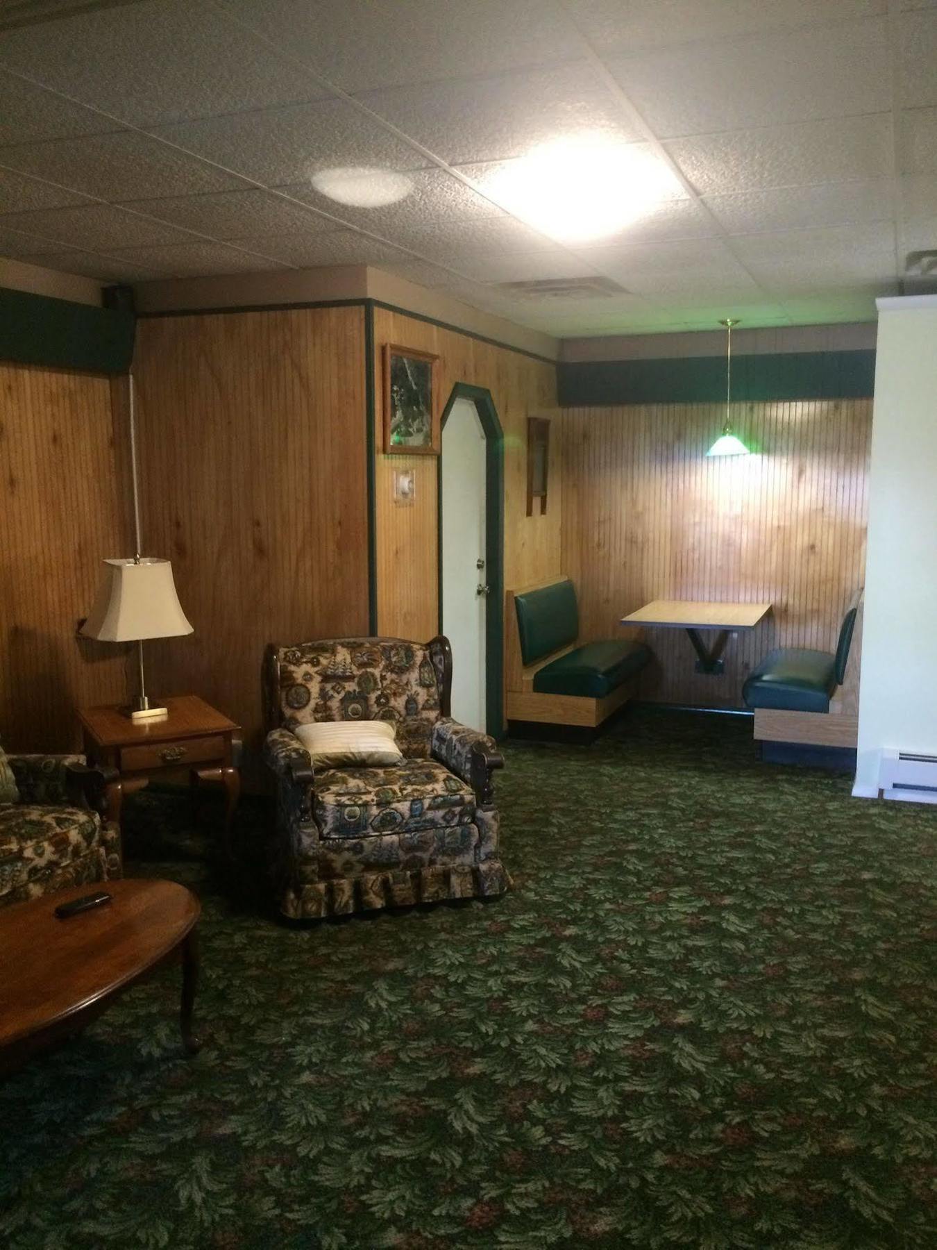 Evergreen Motel Oswego Extérieur photo