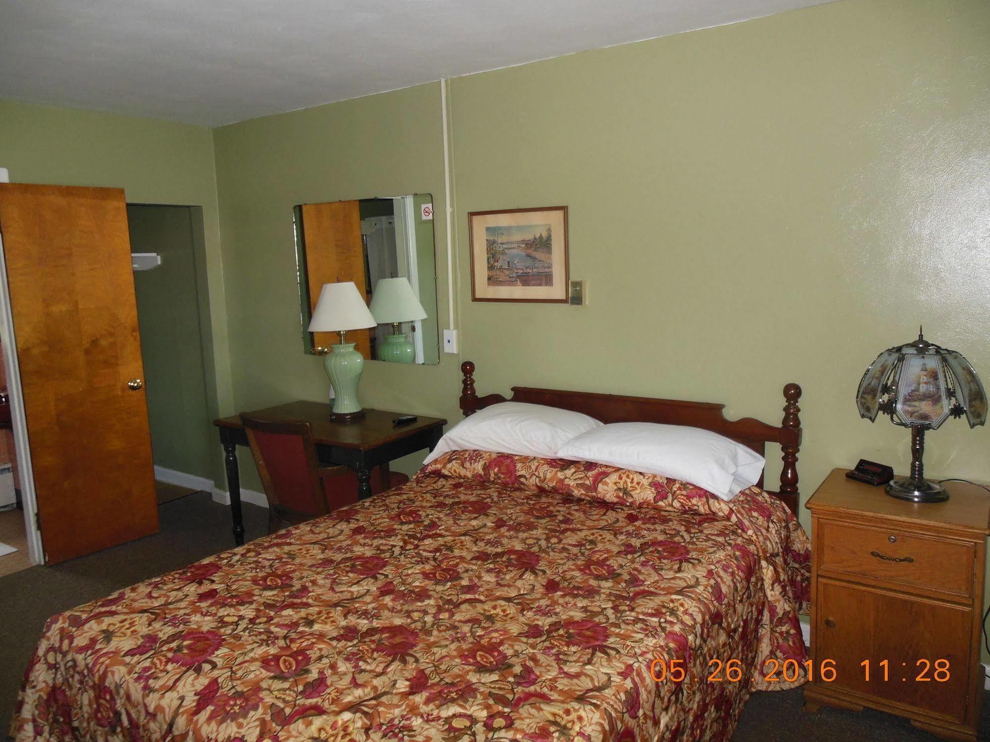 Evergreen Motel Oswego Extérieur photo