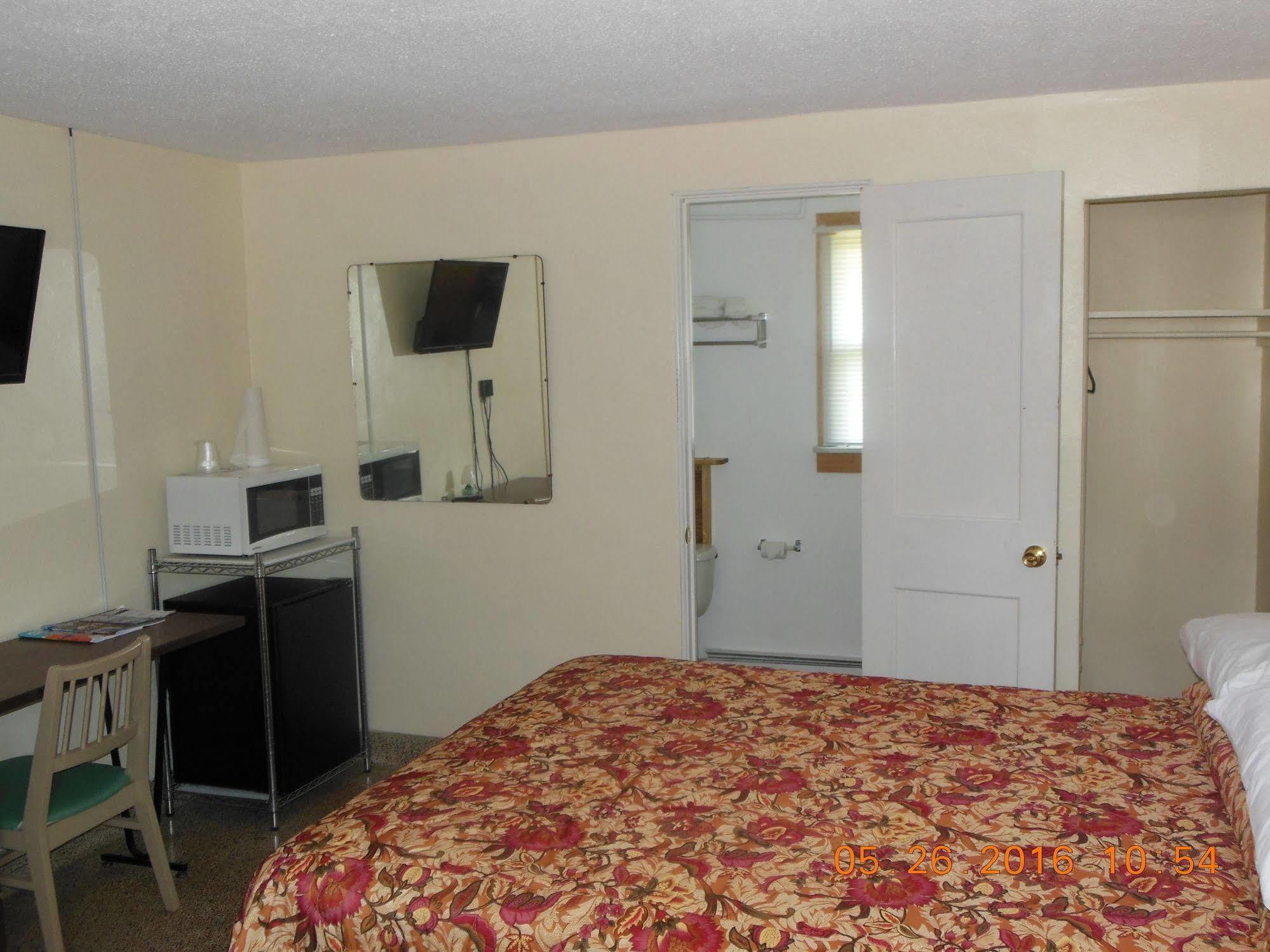 Evergreen Motel Oswego Extérieur photo