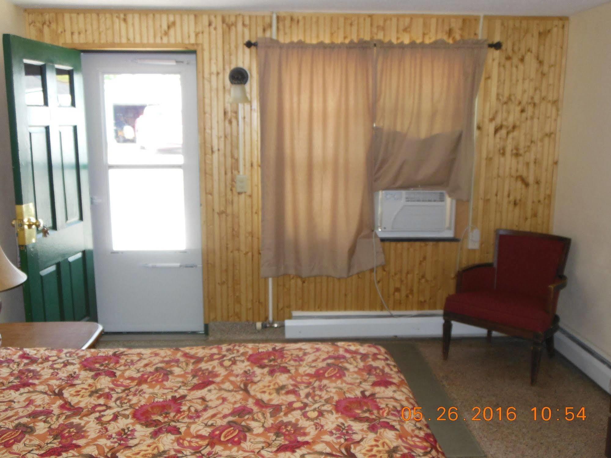 Evergreen Motel Oswego Extérieur photo