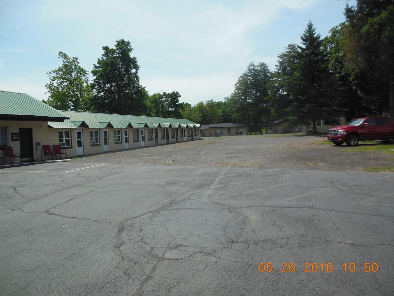 Evergreen Motel Oswego Extérieur photo