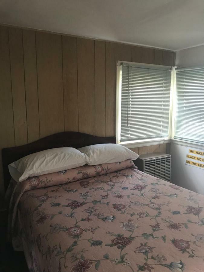 Evergreen Motel Oswego Extérieur photo