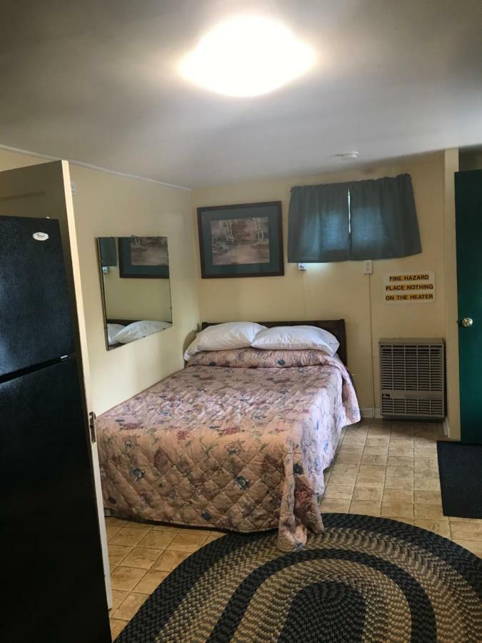 Evergreen Motel Oswego Extérieur photo