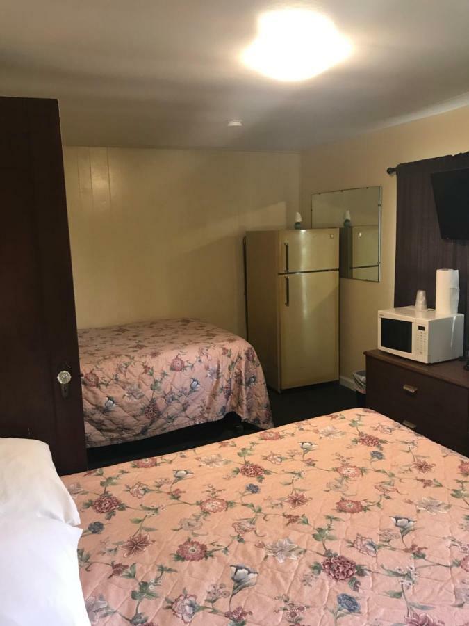 Evergreen Motel Oswego Extérieur photo