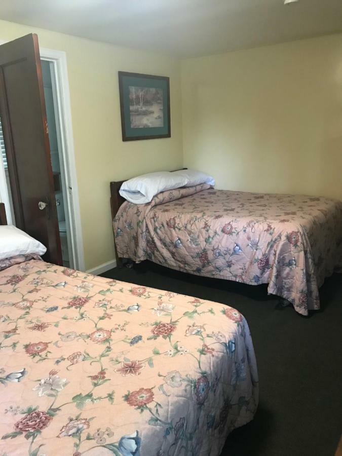 Evergreen Motel Oswego Extérieur photo