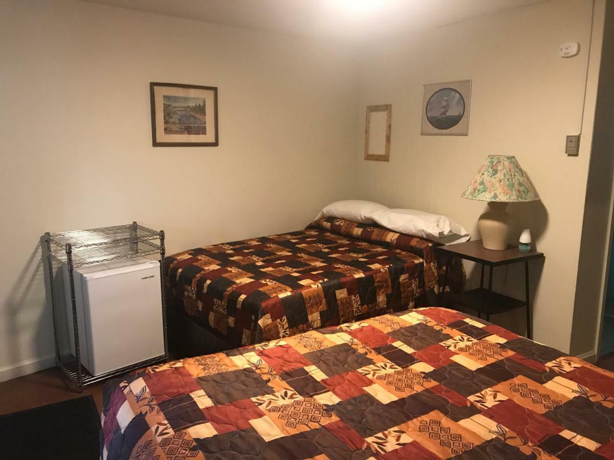 Evergreen Motel Oswego Extérieur photo
